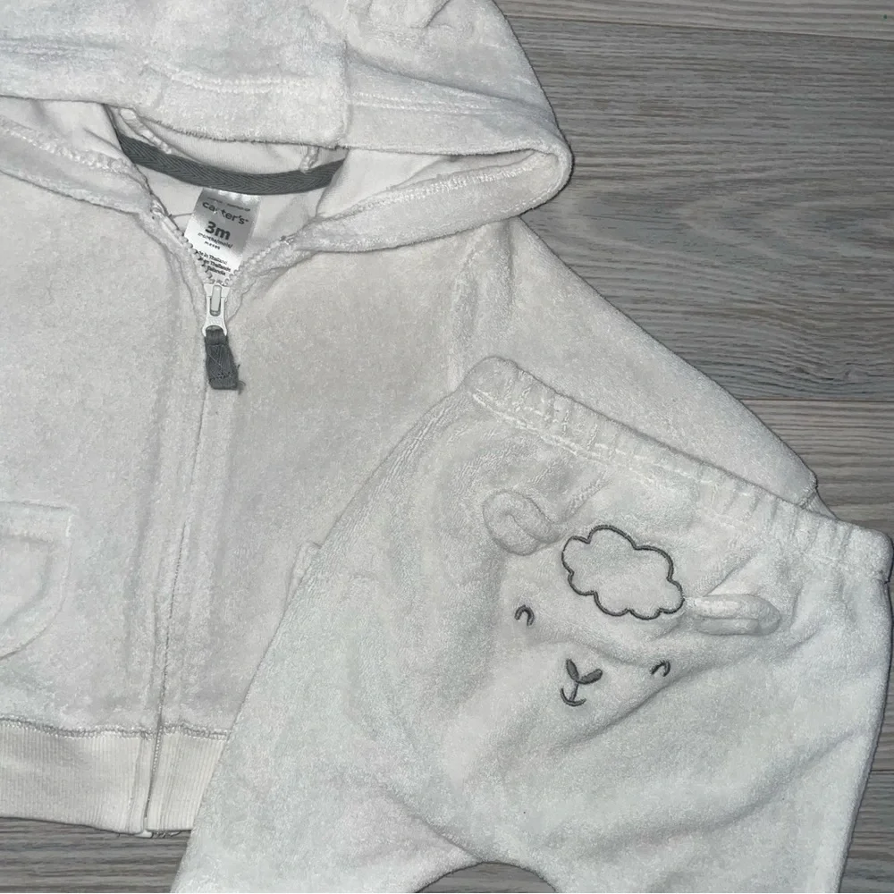 Carter’s Baby Boys 2PC Outfit 3M Fleece White Zip Hoodie Ears Lamb Pants Set - Picture 2 of 4
